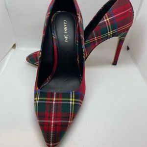 Gianni Bini plaid red heels